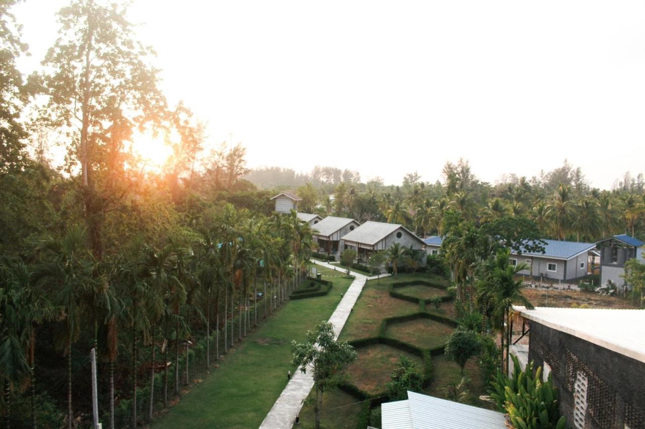 Na Vela Village Ko Lanta Екстериор снимка